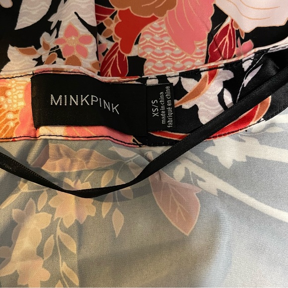 ModCloth | MINKPINK | Satin Bathrobe - Picture 3 of 6